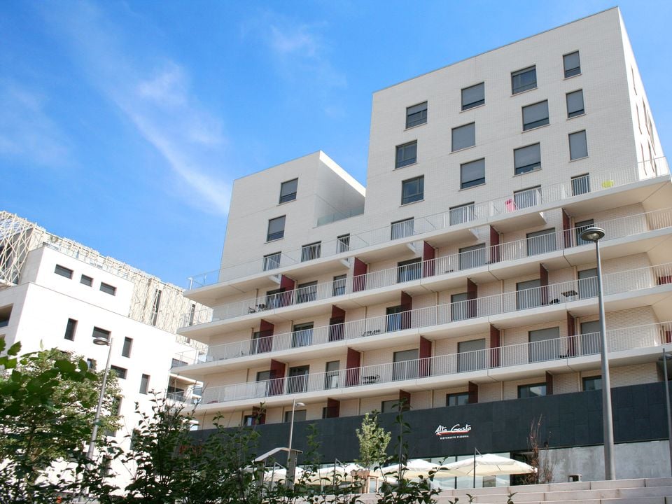 Appart'Hotel Confluence vanaf € € 416,50,-!