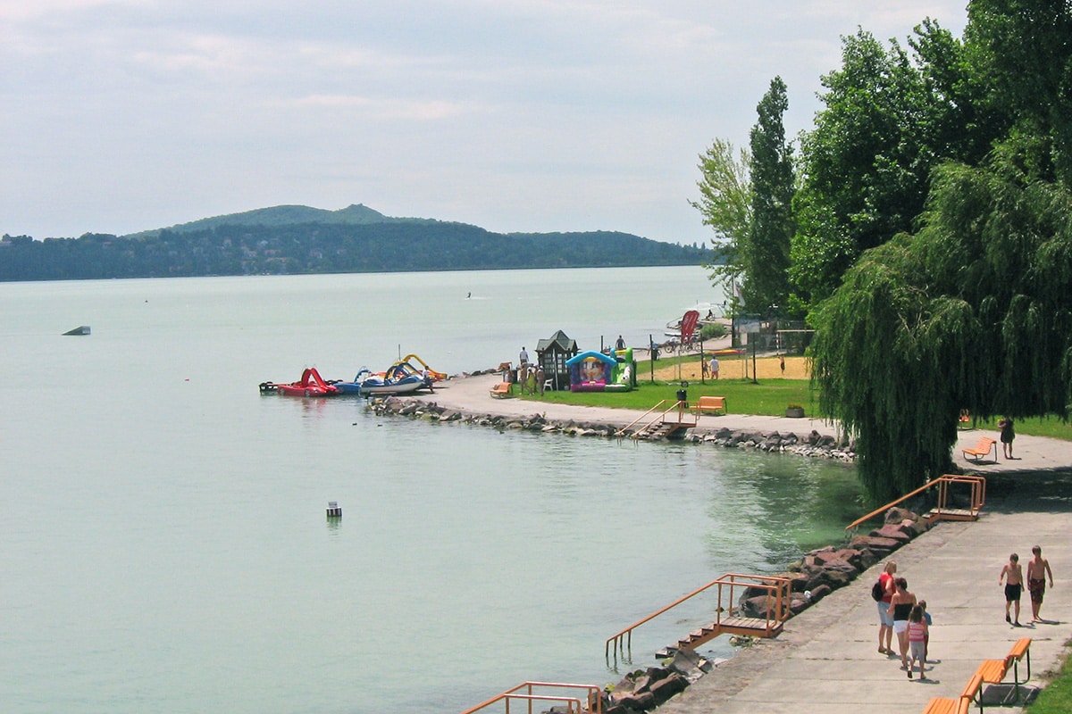 Balatontourist Camping & Bungalows Füred vanaf € 154,-!