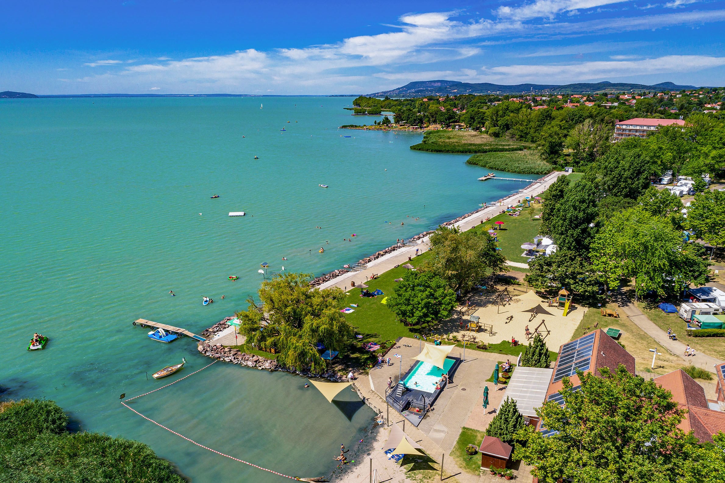 Vakantie naar Balatontourist Camping Napfény in Révfülöp in Hongarije