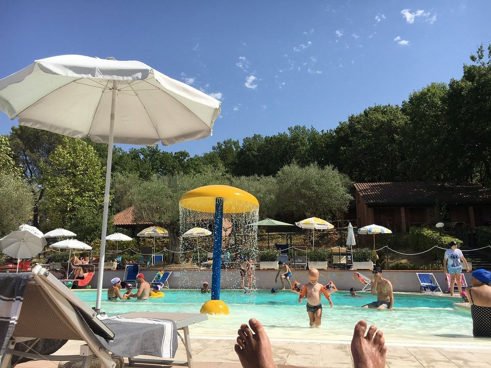 Vakantie naar Campeggio Villaggio Cerquestra in Magione in Italië