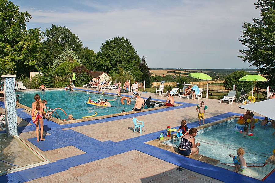 Vakantie naar Camping Au Bois Joli in Yonne in Frankrijk