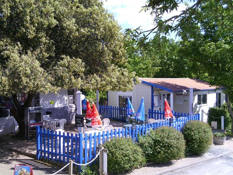 Camping Au Petit Port De L'Houmeau vanaf € € 483,00!