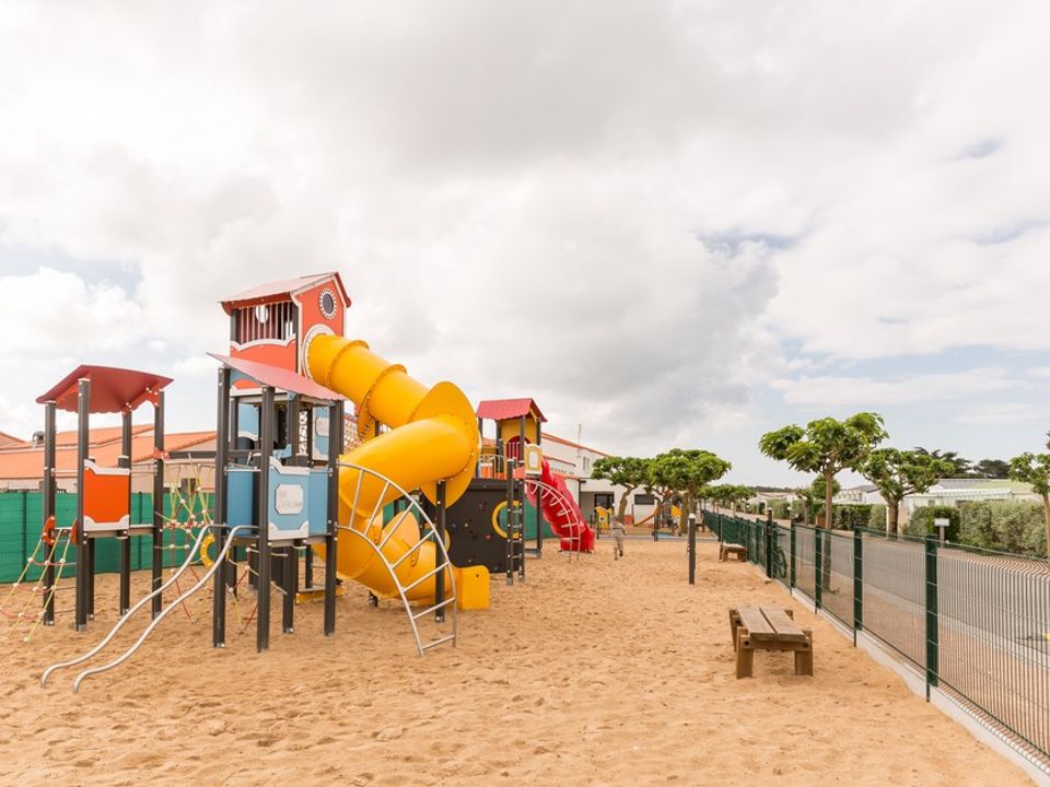 Camping Caravaning Les Dunes vanaf € 280,-!