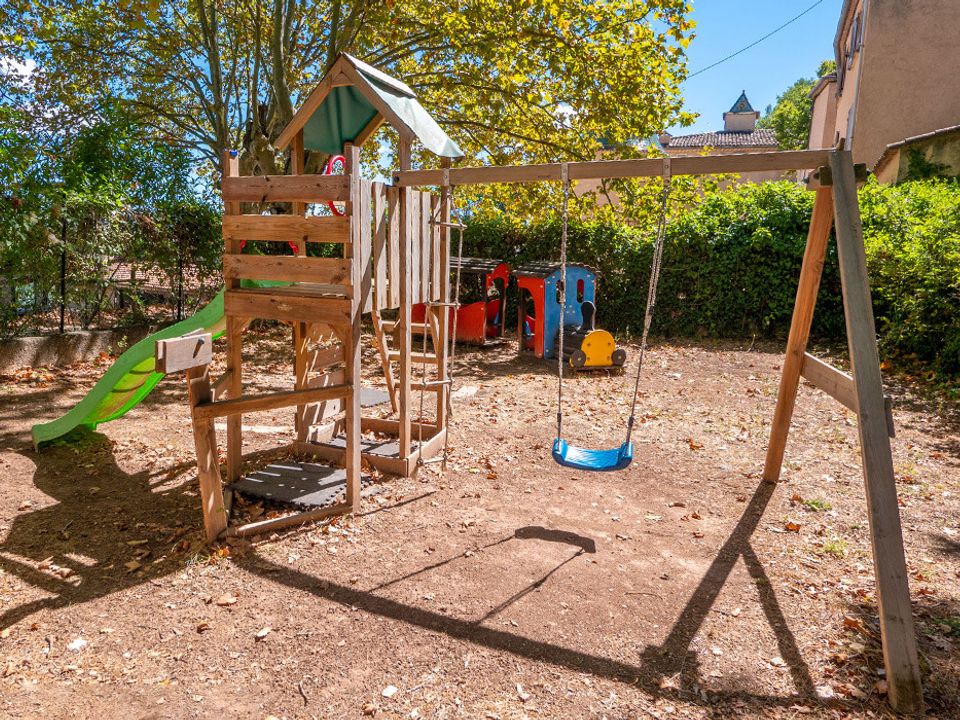 Camping Château De L'Eouvière vanaf € 254,-!