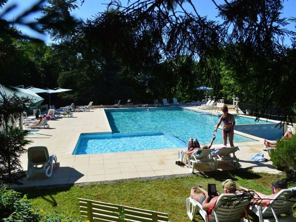 Vakantie naar Camping Château de Lacomte in Carlucet in Frankrijk