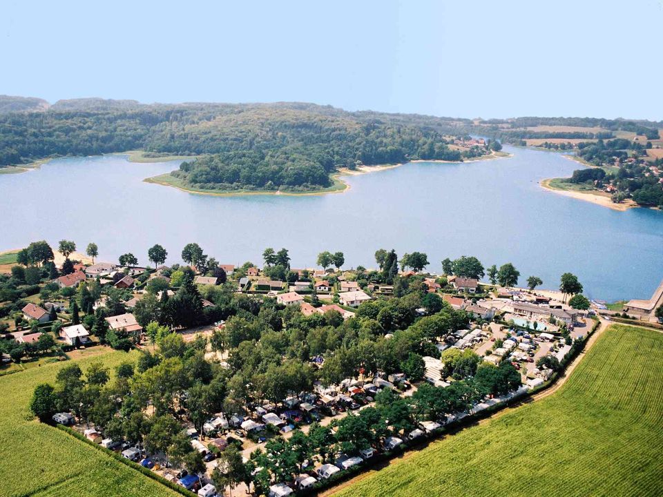 Vakantie naar Camping Club Lac de Bouzey in Sanchey in Frankrijk