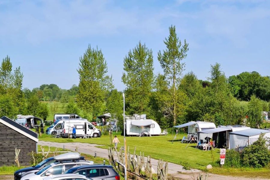 Vakantie naar Camping De Kan Hoeve in Friesland in Nederland