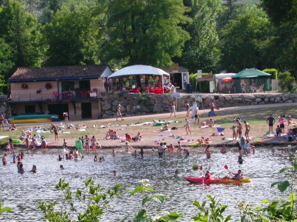 Vakantie naar Camping De la Plage in Saint Cirq Lapopie in Frankrijk