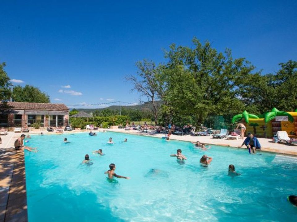 Vakantie naar Camping Domaine des Chenes Blancs in Saint Saturnin Les Apt in Frankrijk