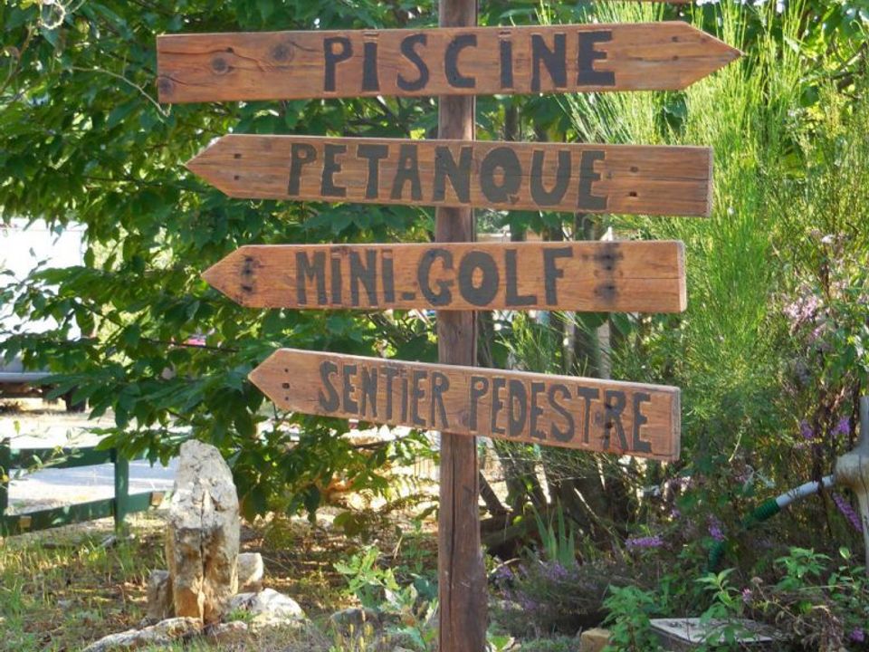 Camping Domaine Des Grands Pins vanaf € 301,-!