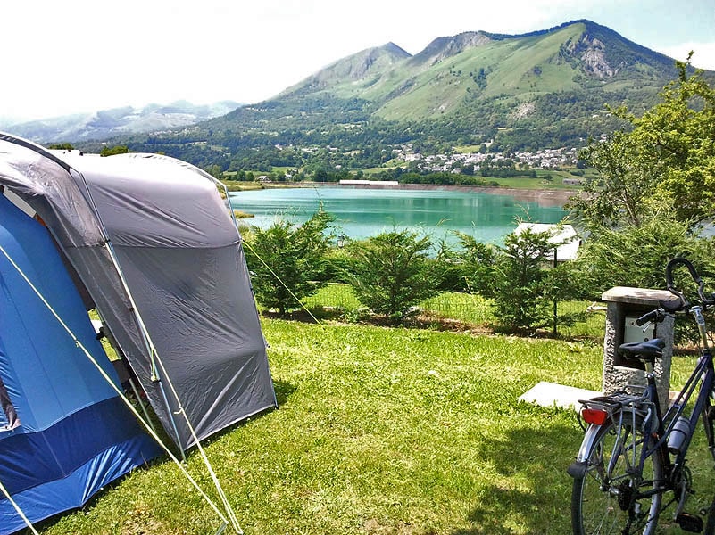 Vakantie naar Camping Du Lac in Hautes Pyrénées in Frankrijk