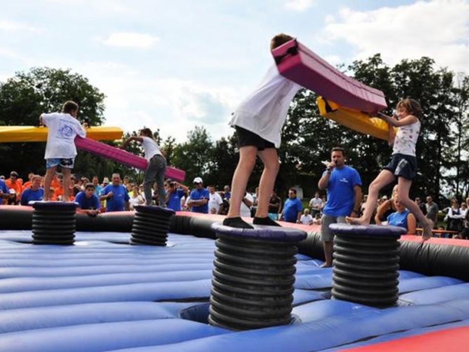 Camping Du Lac De Cormoranche vanaf € 187,-!