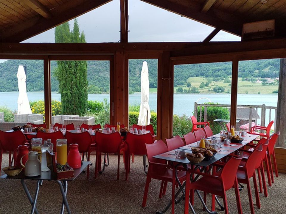 Camping Du Lac Du Lit Du Roi vanaf € 263.20,-!