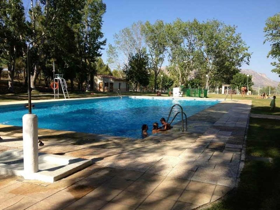 Camping El Pinar Del Rey vanaf € 420.01,-'!