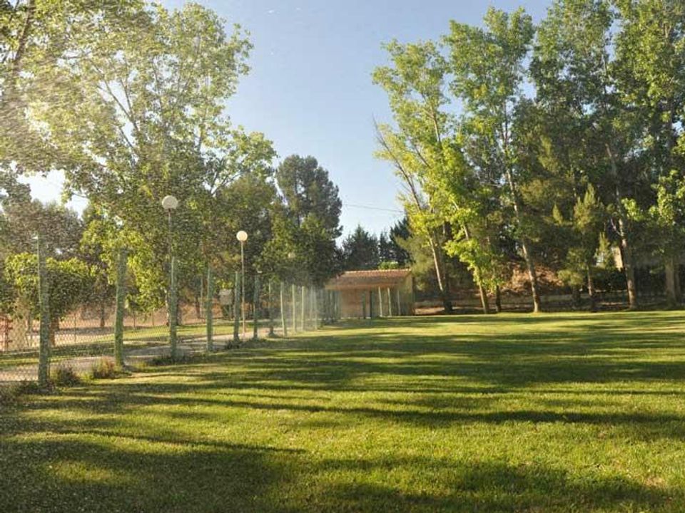 Camping El Pinar Del Rey vanaf € 420.01,-!