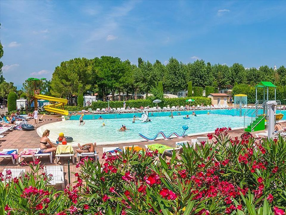 Camping Eurocamping Pacengo vanaf € 252,-!