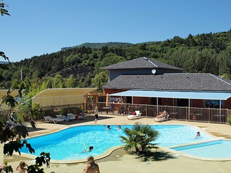 Vakantie naar Camping Flower La Dourbie in Saint Jean Du Bruel in Frankrijk