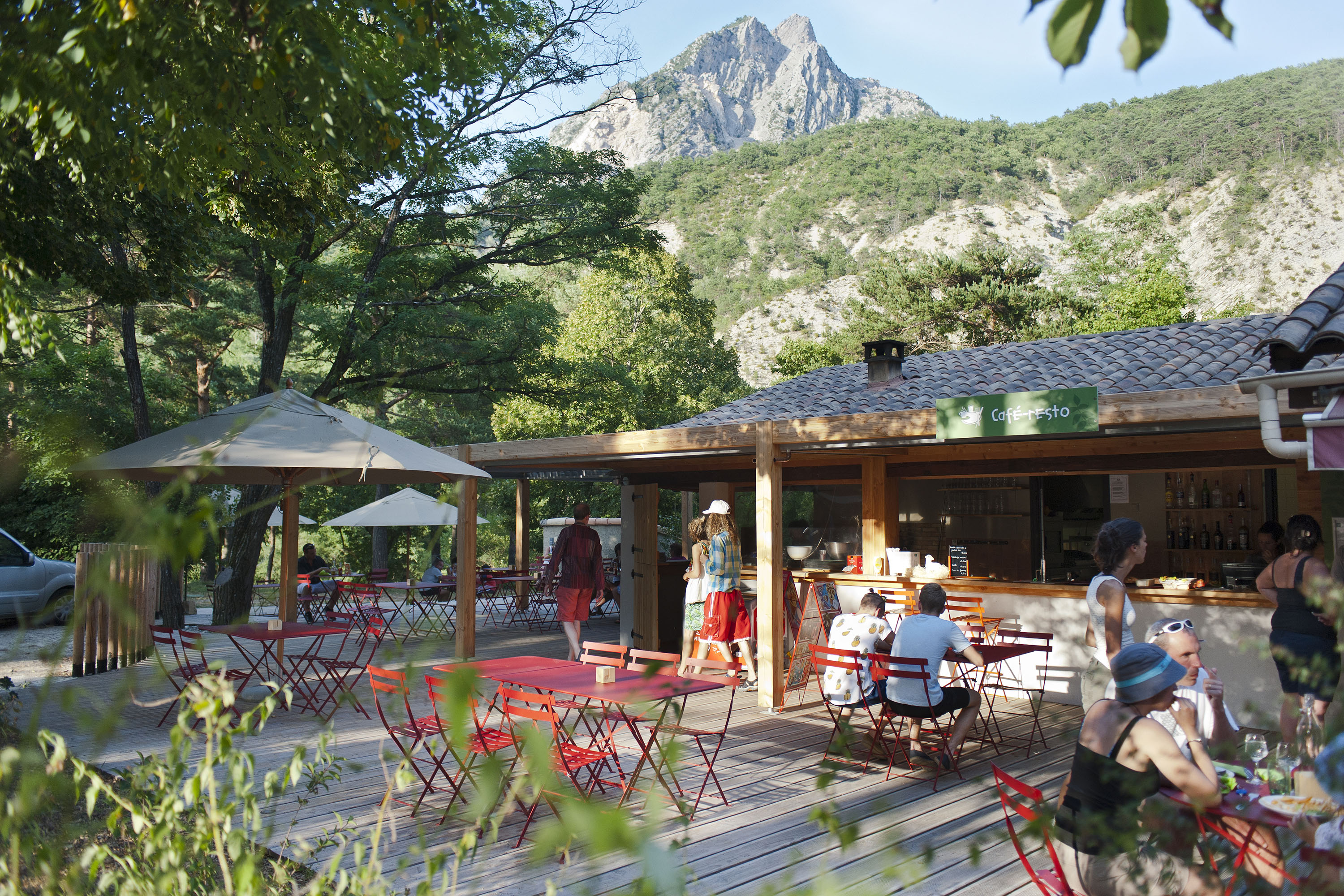 Vakantie naar Camping Huttopia Gorges du Verdon in Alpes De Haute Provence in Frankrijk