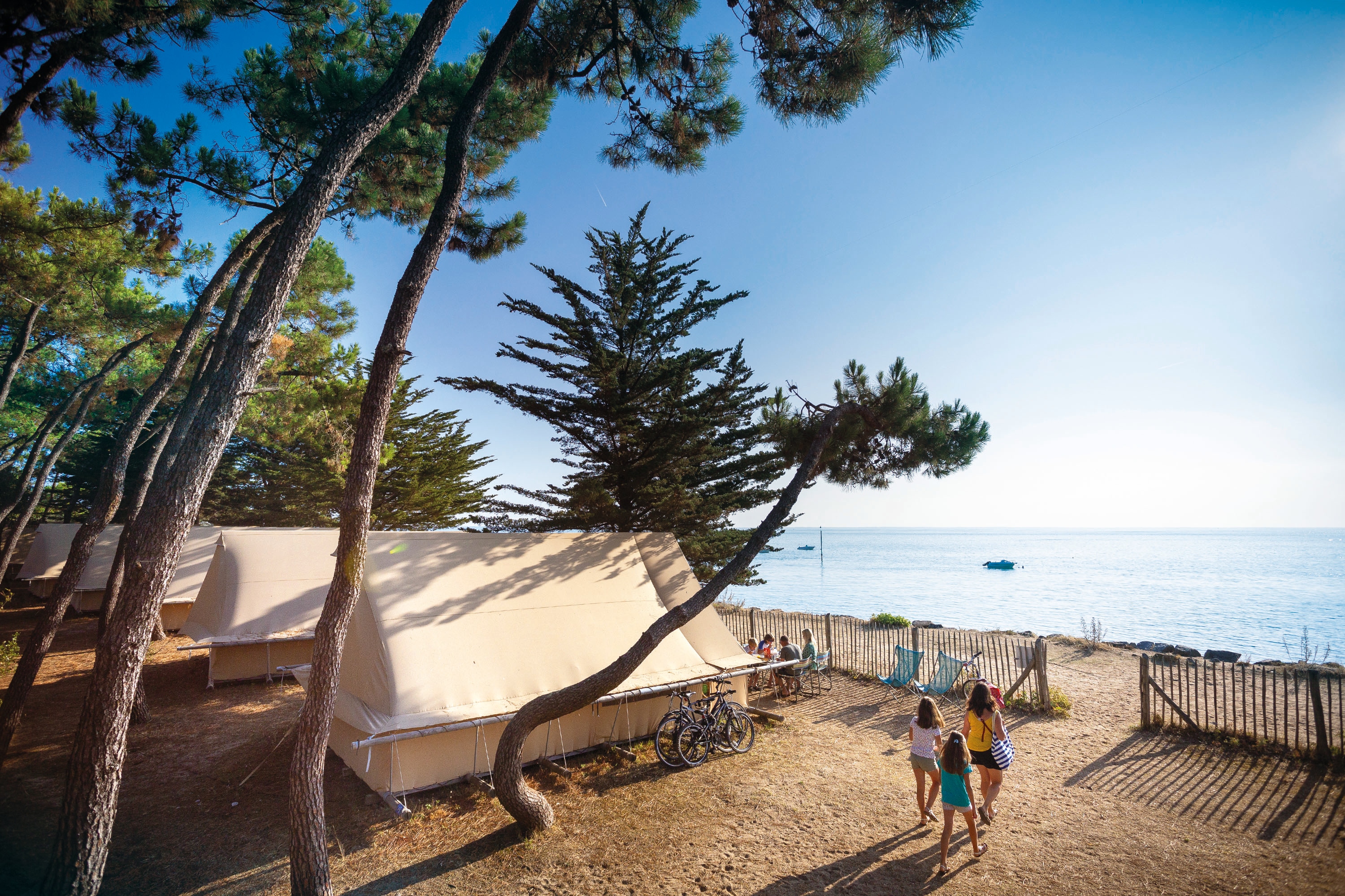 Vakantie naar Camping Huttopia Noirmoutier in Vendée in Frankrijk