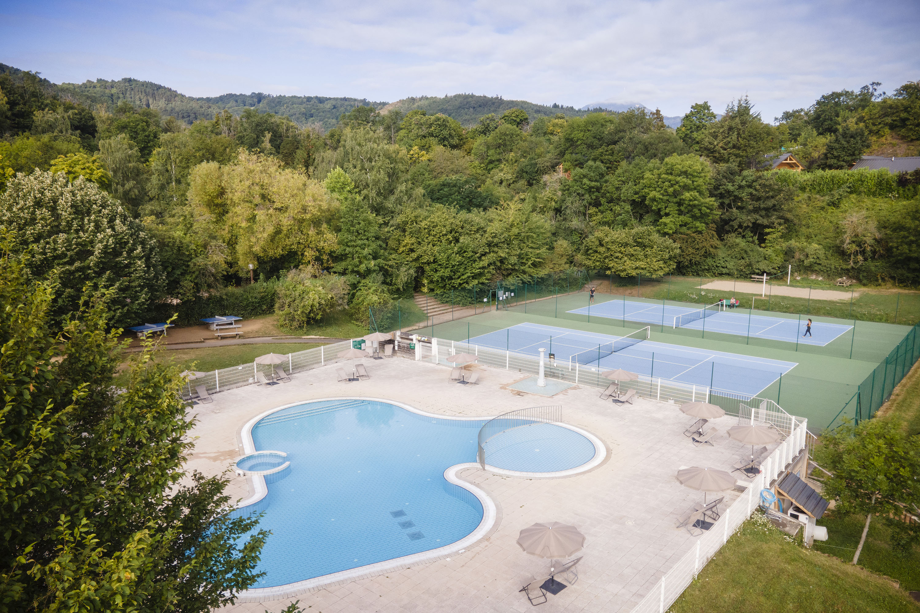 Vakantie naar Camping Huttopia Royat in Puy De Dôme in Frankrijk