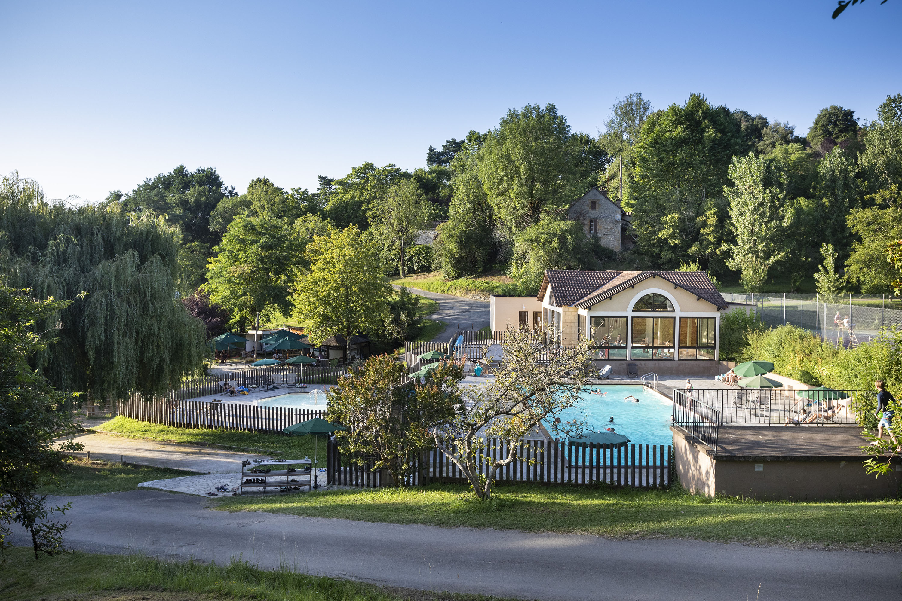 Vakantie naar Camping Huttopia Sarlat in Dordogne in Frankrijk