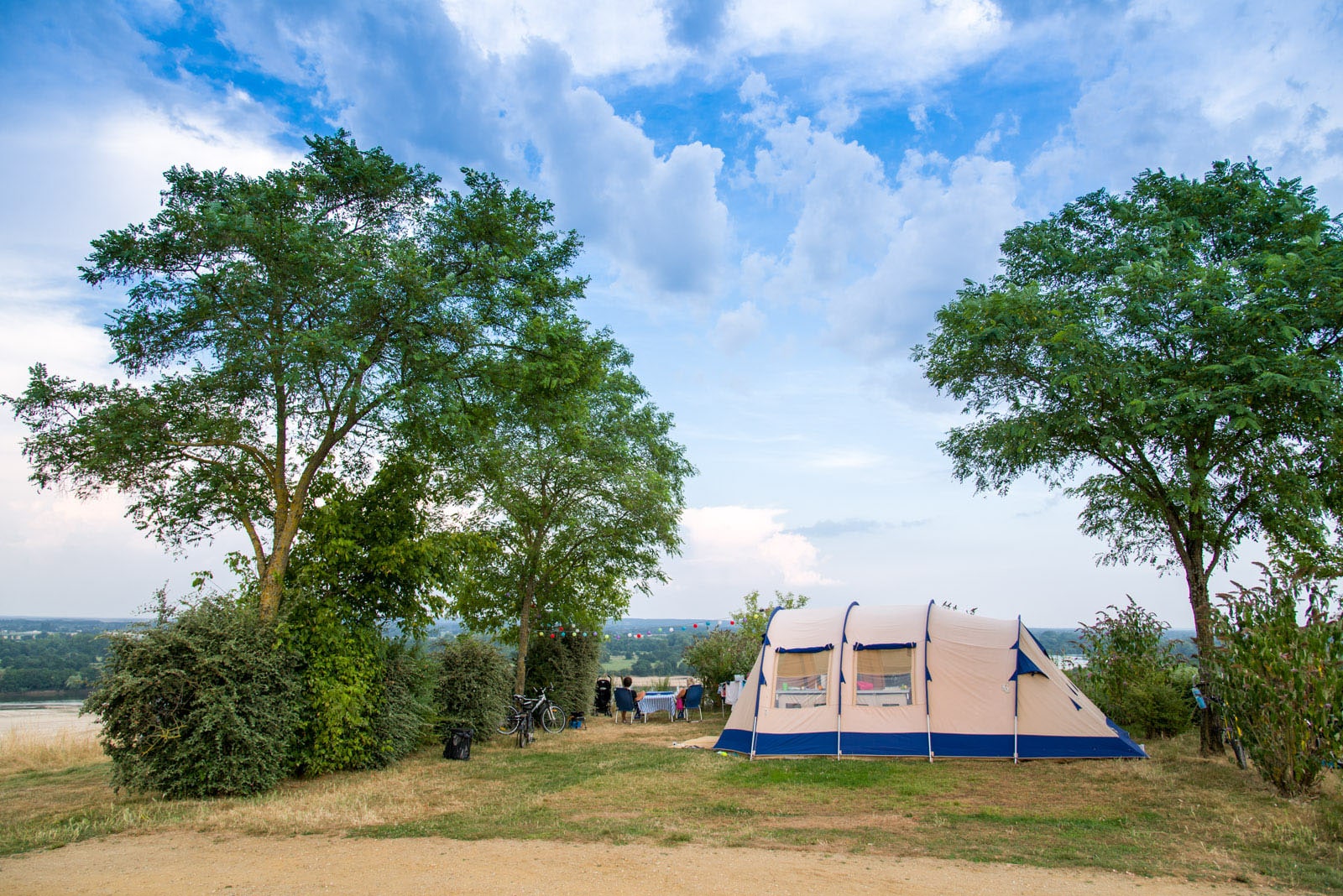 Vakantie naar Camping Huttopia Saumur in Maine Et Loire in Frankrijk