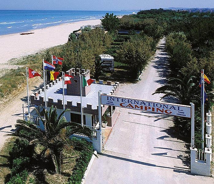 Vakantie naar Camping International Torre Cerrano in Teramo in Italië