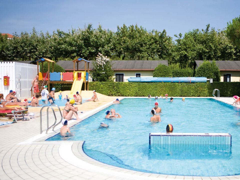 Camping Italy Camping Village vanaf € € 311,00!