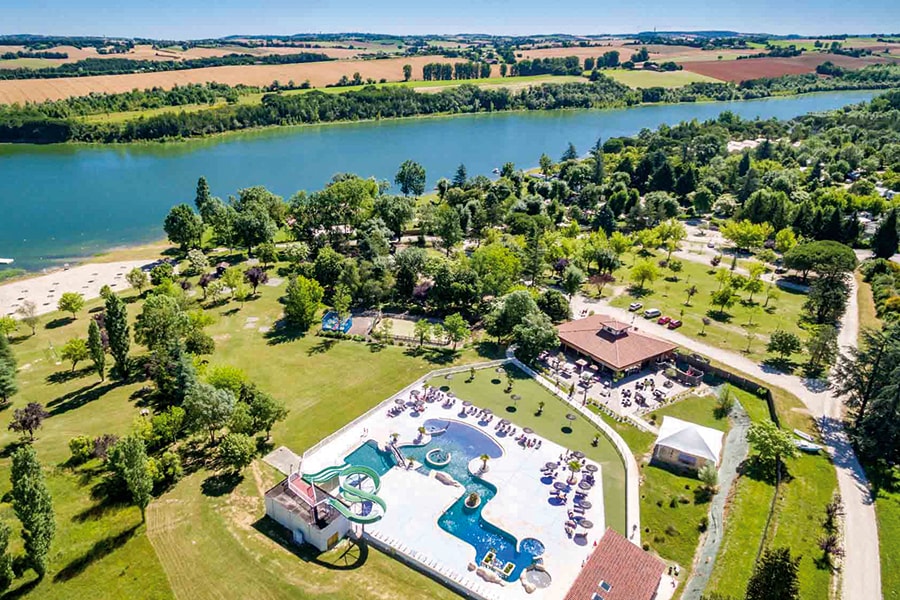 Vakantie naar Camping KOAWA Lac de Thoux in Gers in Frankrijk