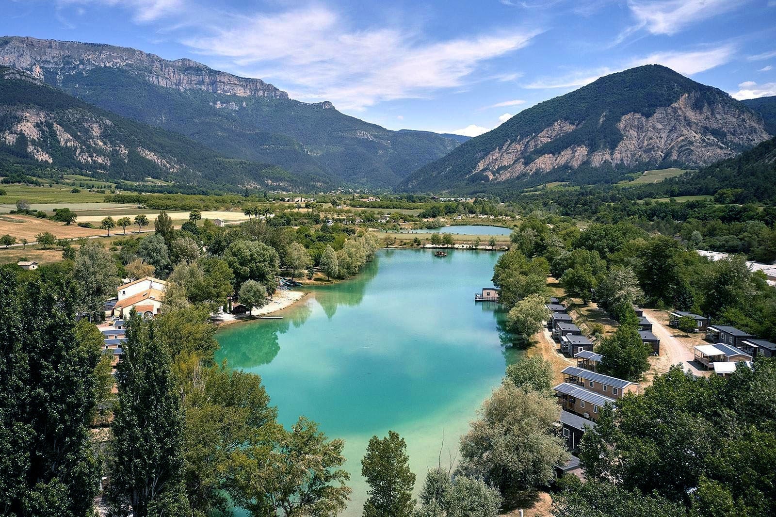 Vakantie naar Camping KOAWA Le Lac Bleu in Châtillon En Diois in Frankrijk