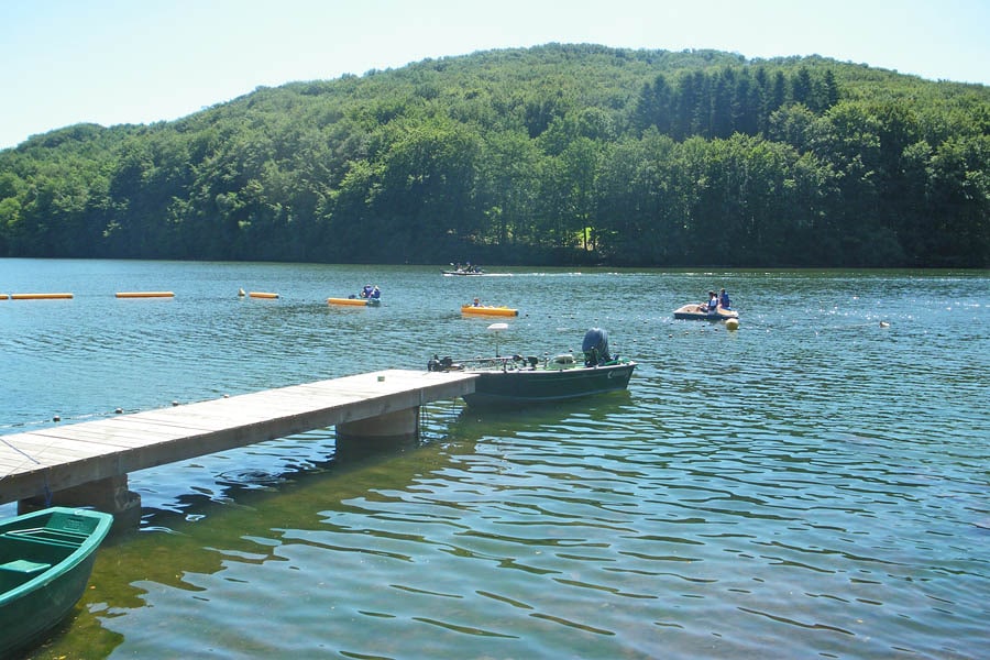 Vakantie naar Camping KOAWA Les Cantarelles in Aveyron in Frankrijk