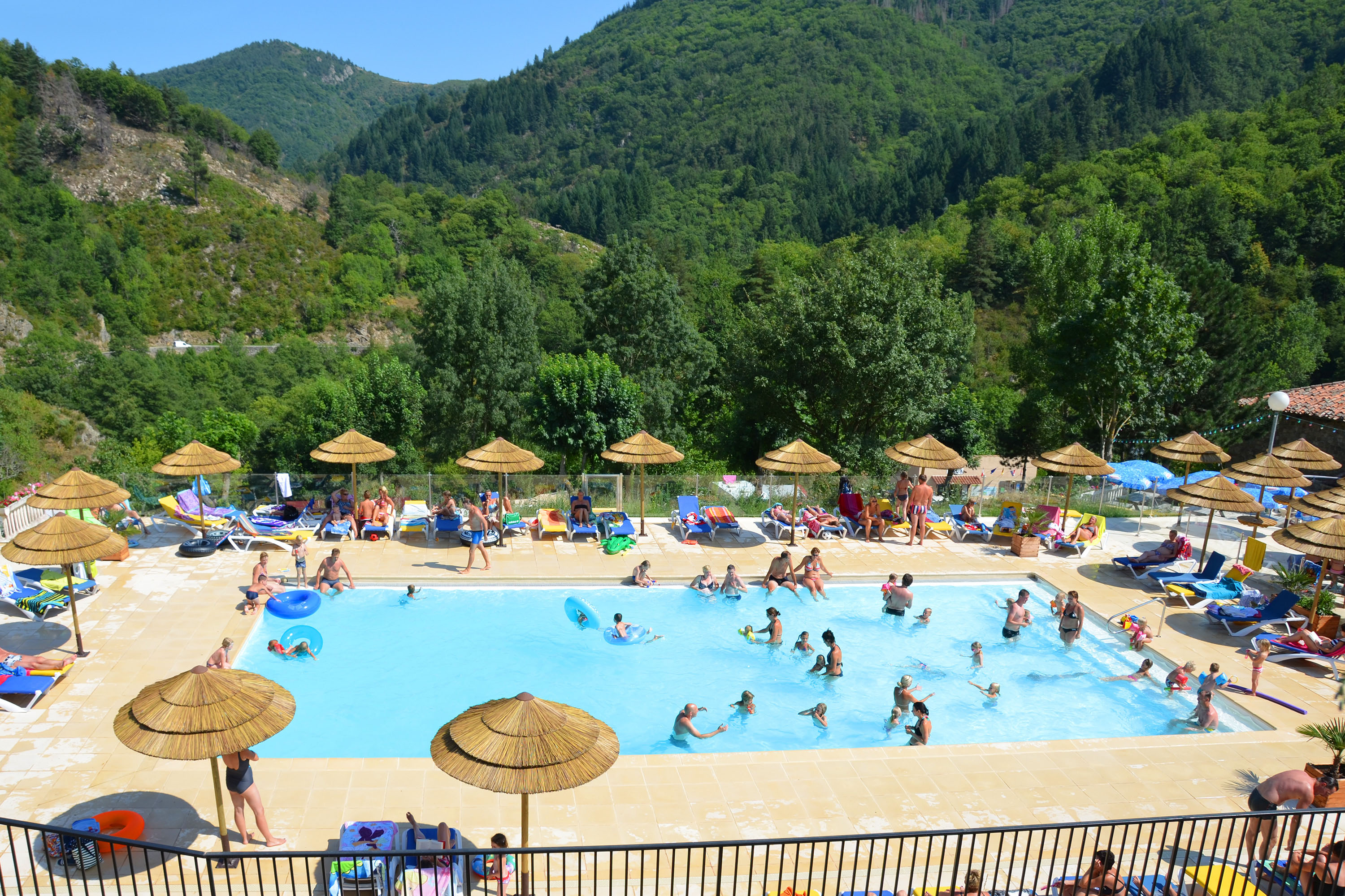 Vakantie naar Camping l'Ardechois in Saint Sauveur De Montagut in Frankrijk