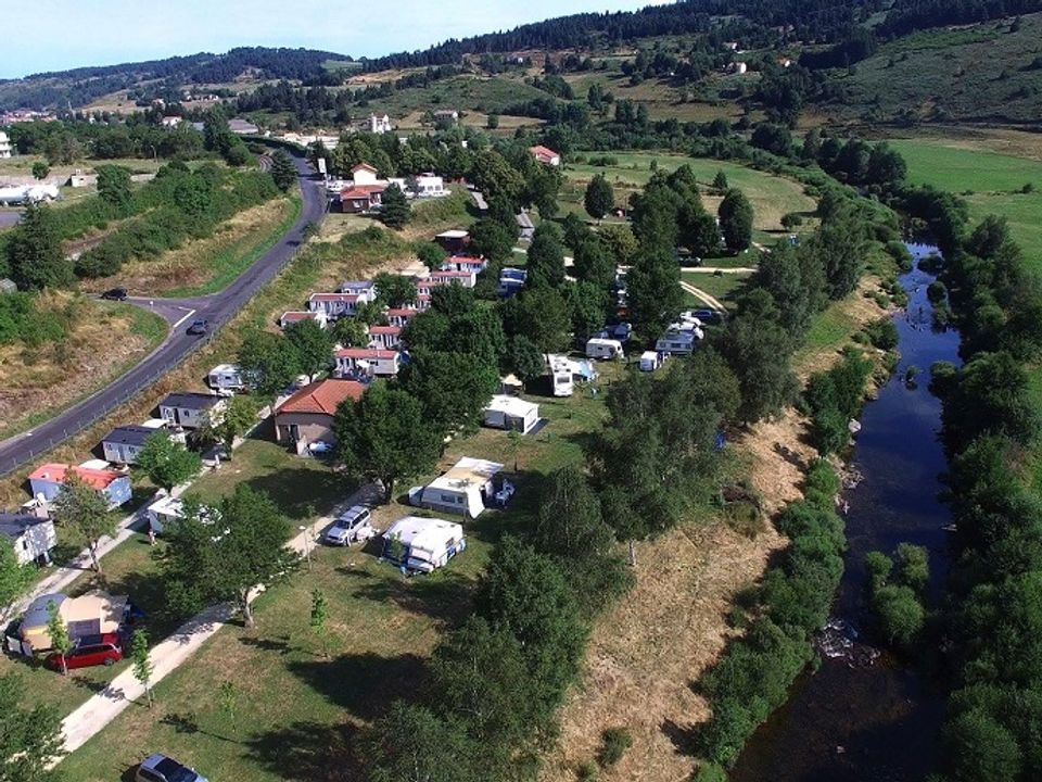 Camping La Cigale De L'Allier vanaf € 250,-!