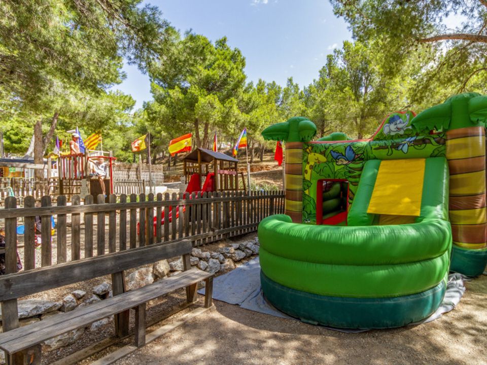 Camping Le Bois De Pins vanaf € 139,-!