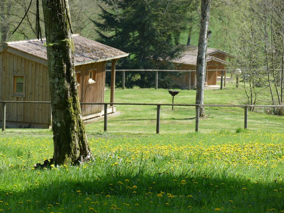 Camping Le Domaine Du Buisson vanaf € € 329,00!