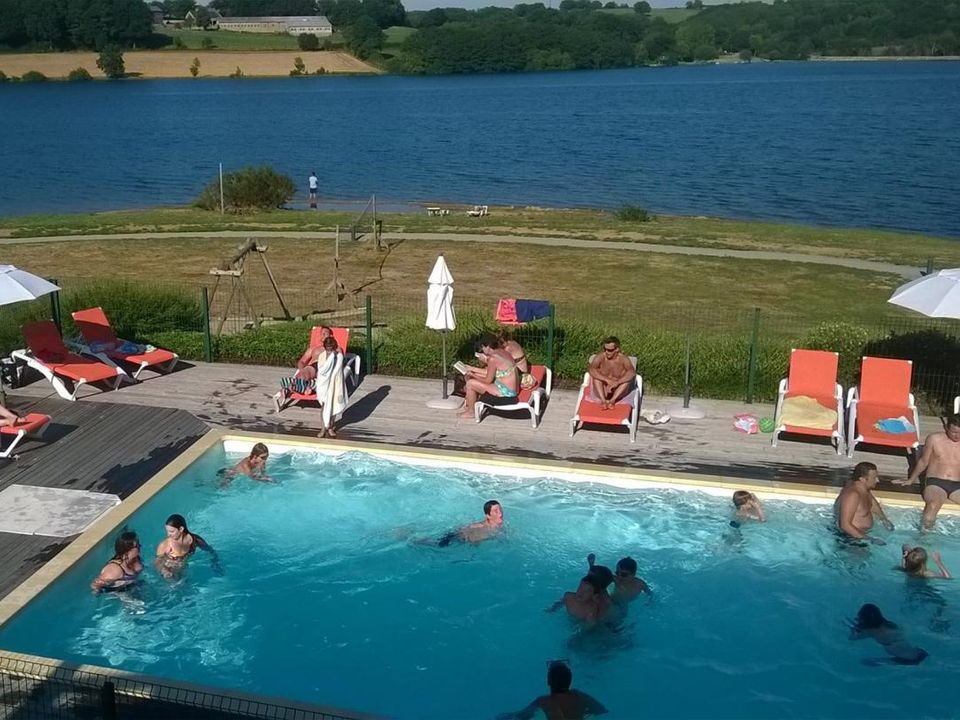 Vakantie naar Camping le Hameau Des Lacs in Villefranche De Panat in Frankrijk