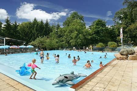 Vakantie naar Camping Le Manoir de Bezolle in Nièvre in Frankrijk