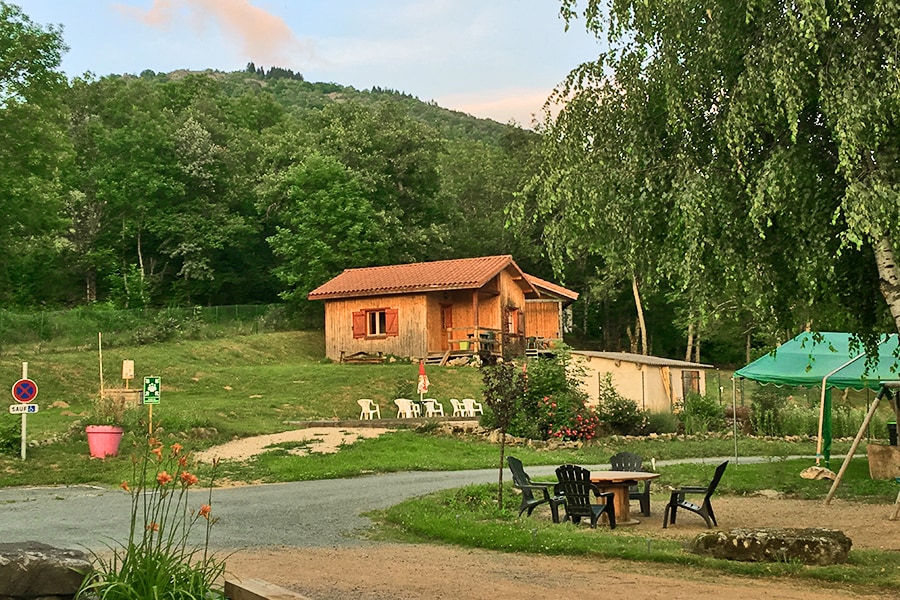 Vakantie naar Camping Le Montbartoux in Puy De Dôme in Frankrijk