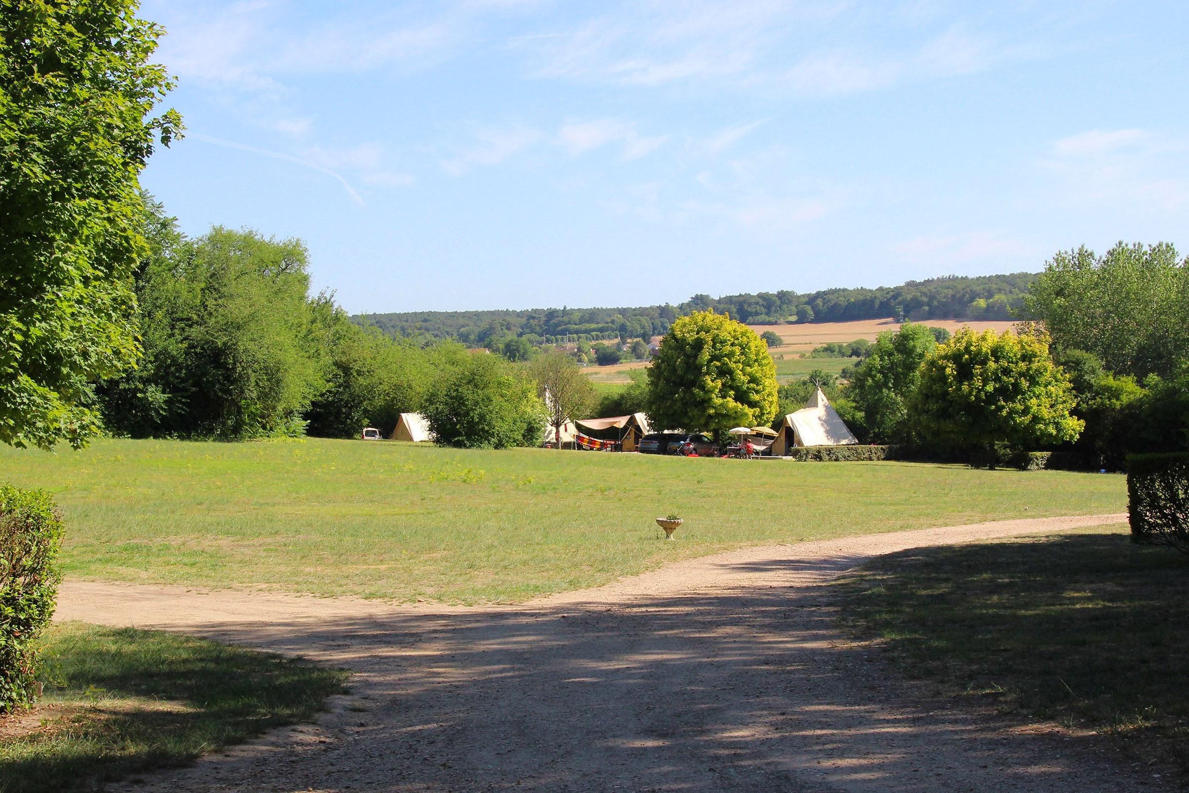 Camping Le Petit Trianon De Saint Ustre vanaf € -!