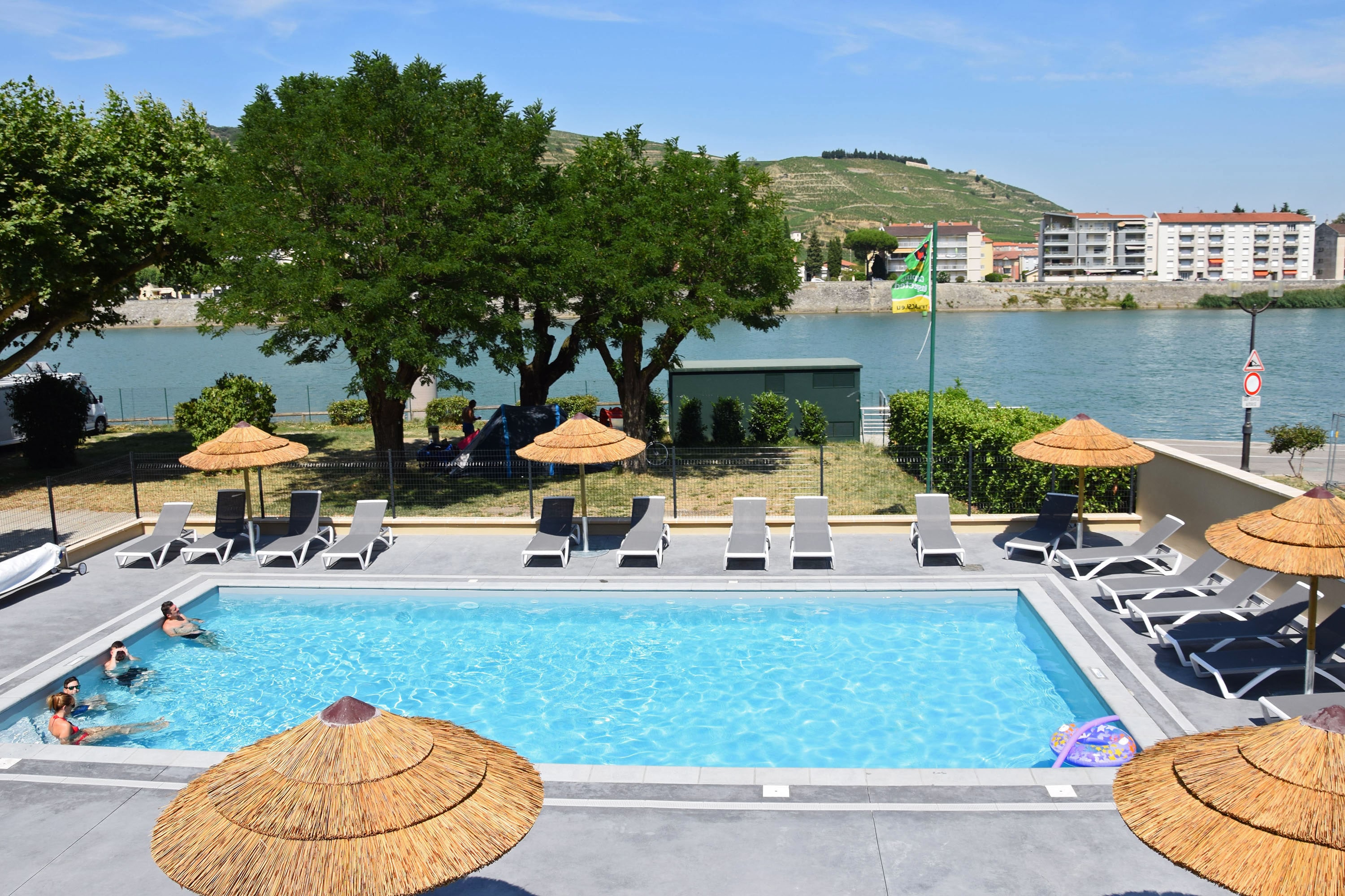 Camping Le Rhône vanaf € € 430,00!