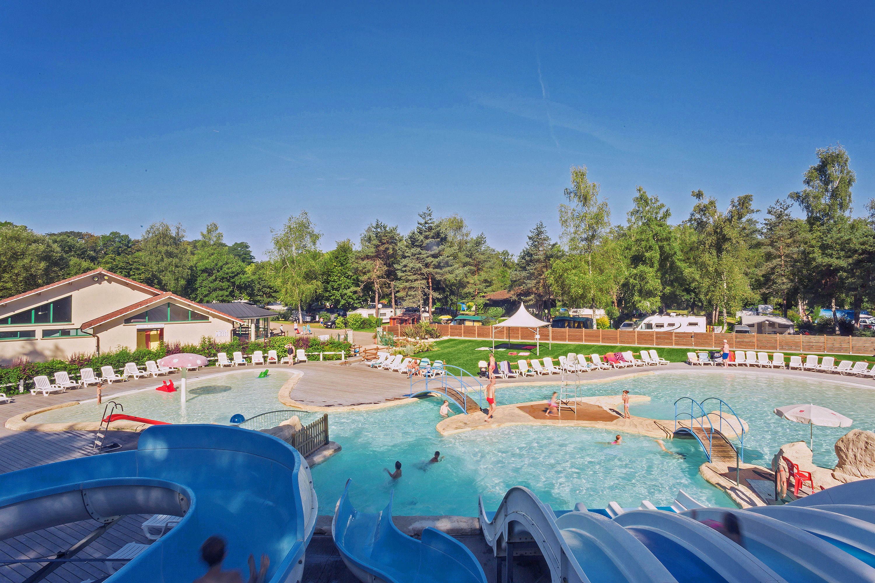 Vakantie naar Camping Le Val de Bonnal in Bonnal in Frankrijk