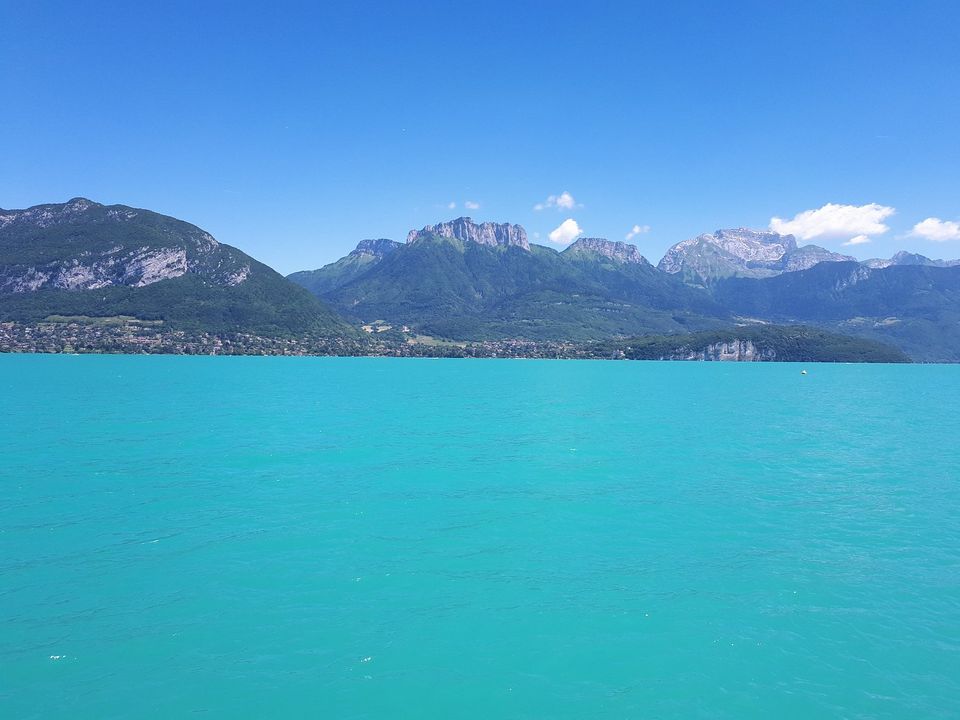 Vakantie naar Camping Le Verger Fleuri in Lathuile in Frankrijk