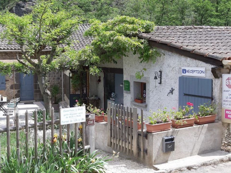 Vakantie naar Camping Le Viaduc in Arlebosc in Frankrijk