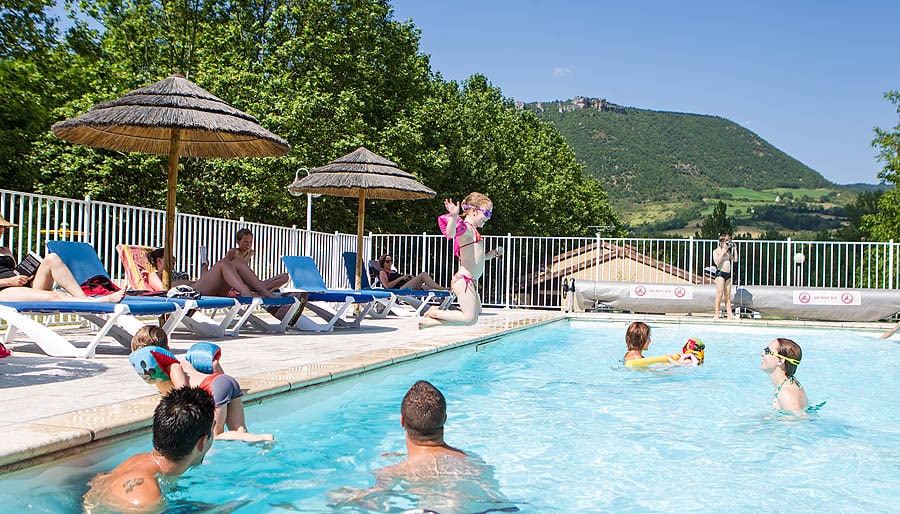 Vakantie naar Camping Les 2 Vallées in Aveyron in Frankrijk