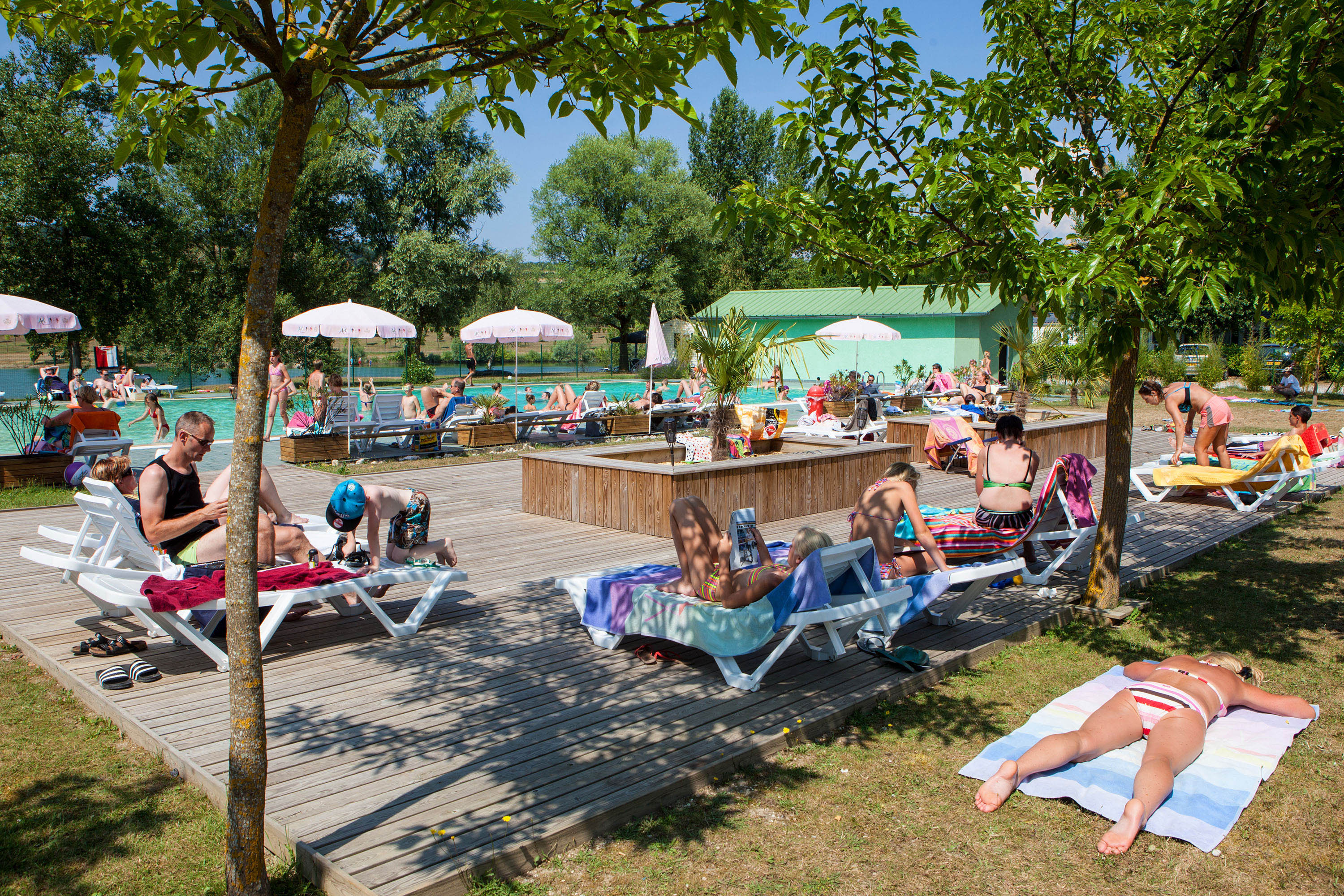 Vakantie naar Camping Les 3 Lacs in Trept in Frankrijk