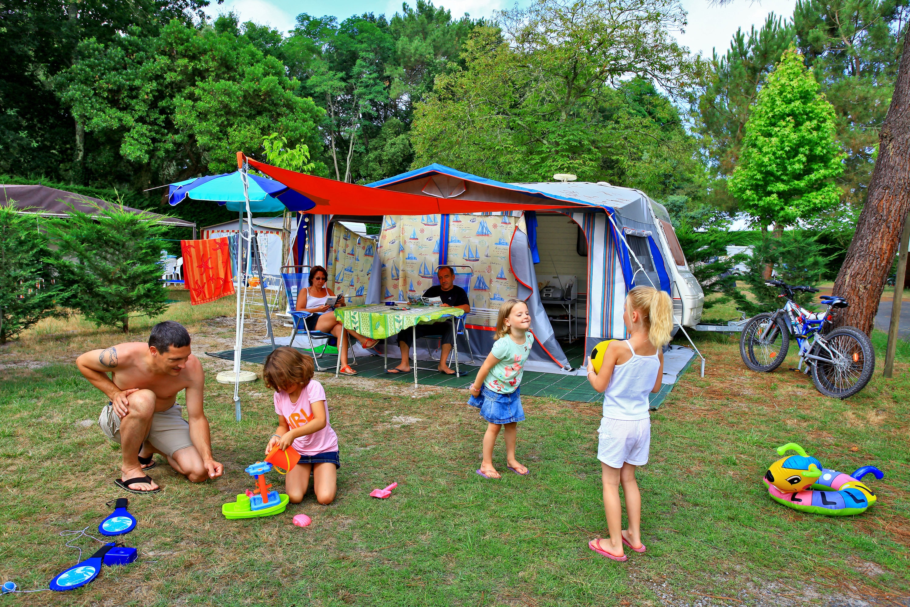 Vakantie naar Camping Les Acacias in Landes in Frankrijk