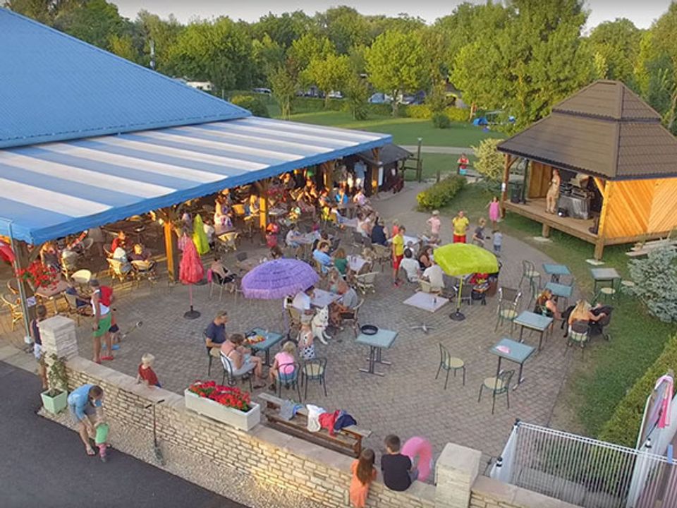 Camping Les Bords De Loue vanaf € € 231,00!