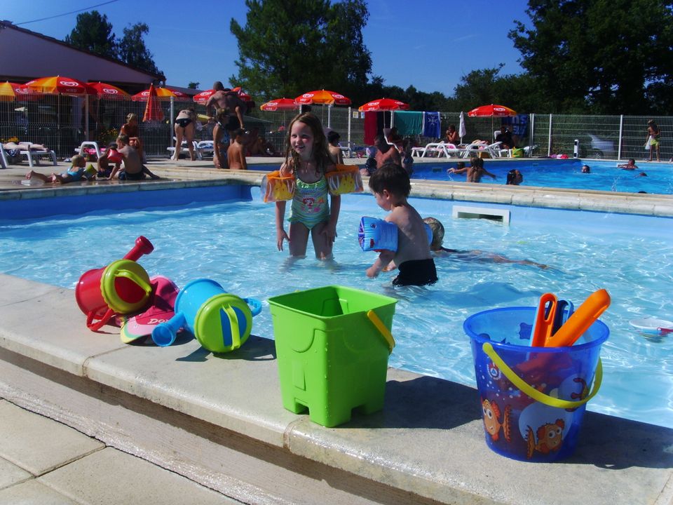 Vakantie naar Camping Les Etangs Mina in Saint Sornin 2 in Frankrijk