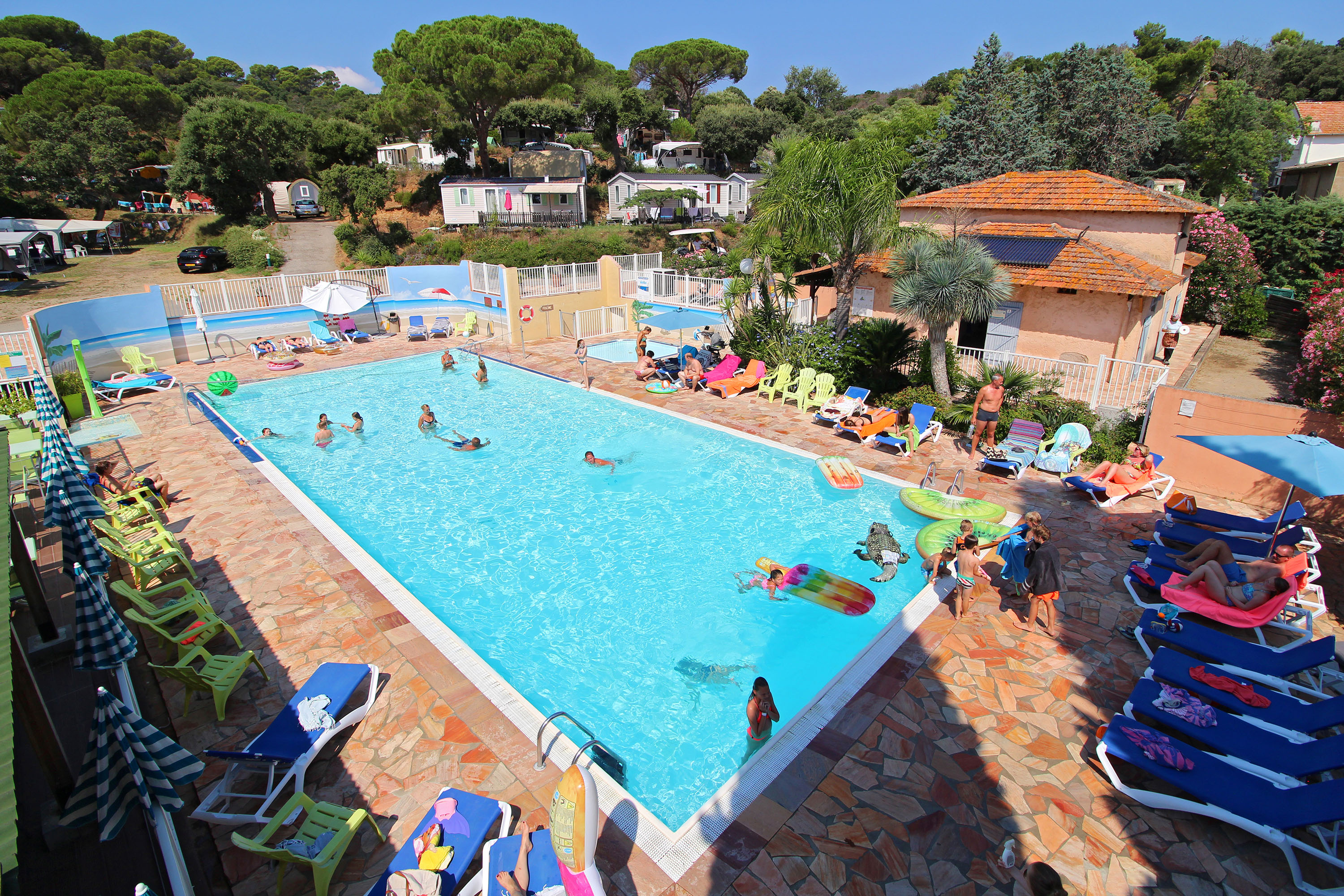 Vakantie naar Camping Les Lauriers Roses in Var in Frankrijk