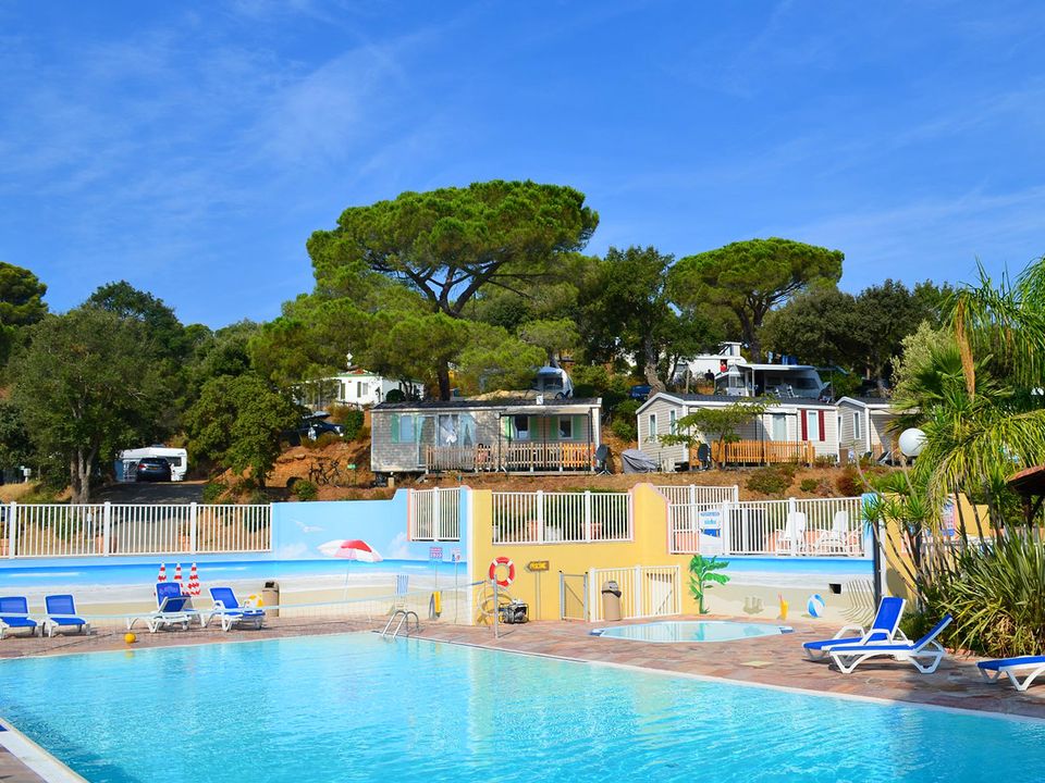 Vakantie naar Camping Les Lauriers Roses in Frejus in Frankrijk